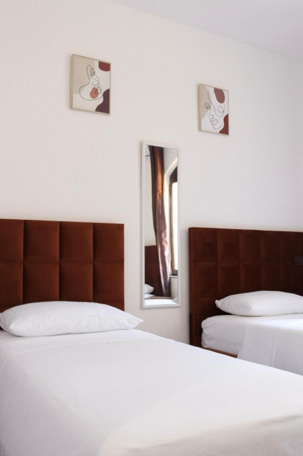 Grand Hotel Kruje Ngoại thất bức ảnh